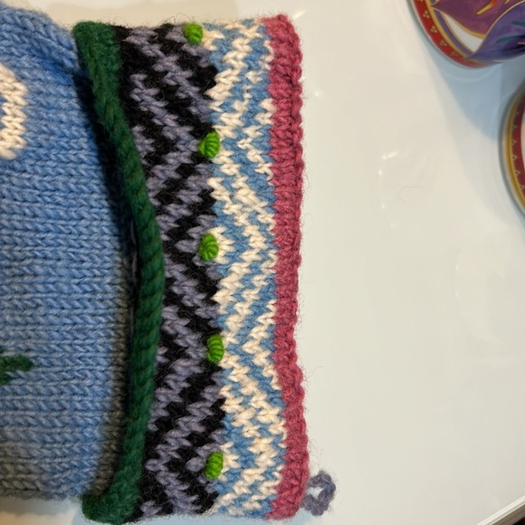 Gorgeous wool Christmas stocking stuffer handmade in Nepal - Picture 9 of 11